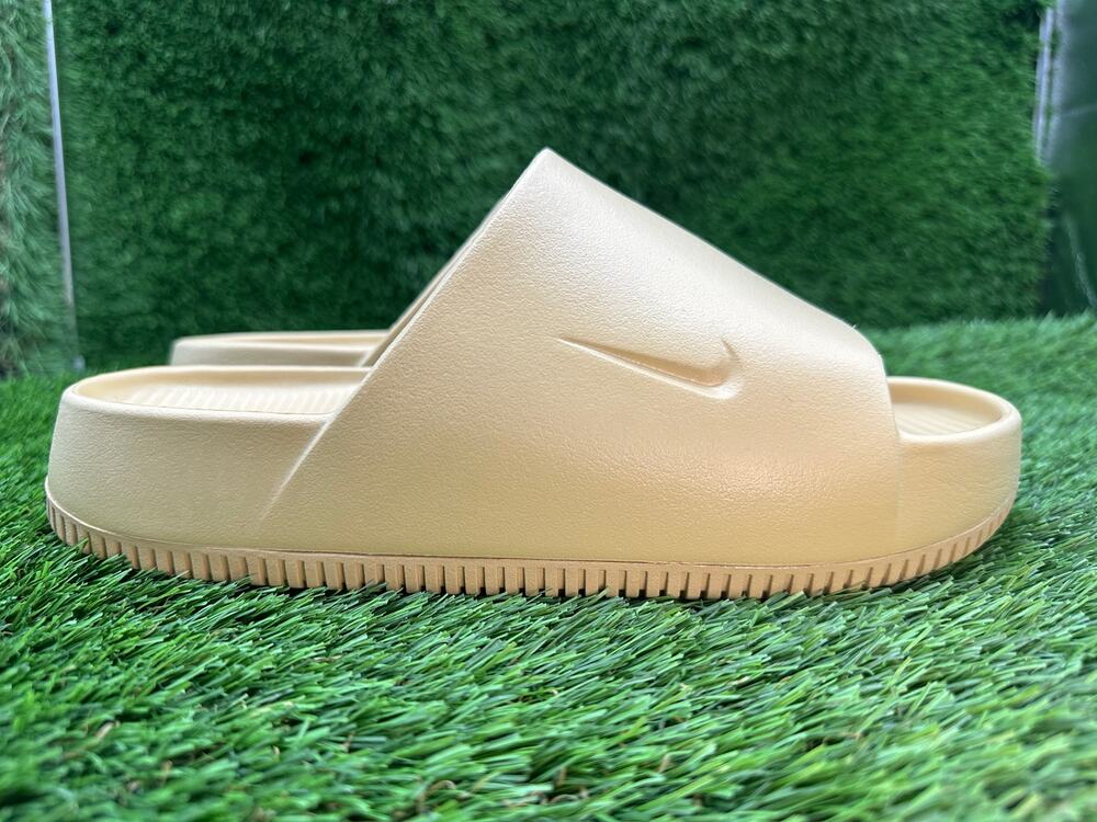 Nike Calm FD4116-201 Slide Sandal Men's 8 Beige Rubber Casual Slip-On Footbed